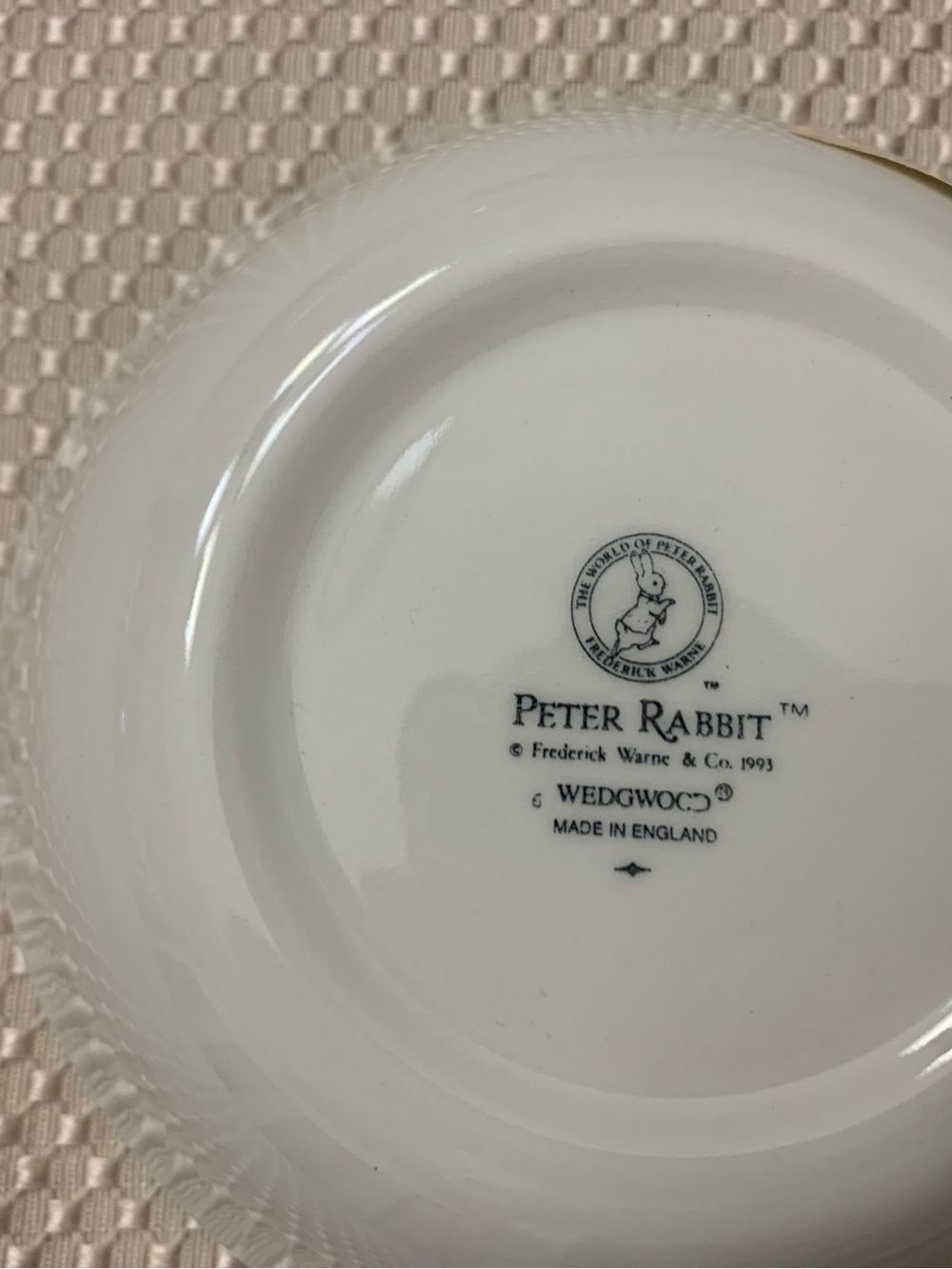 Vintage Peter Rabbit Wedgwood Set w/Box - Picture 6 of 9